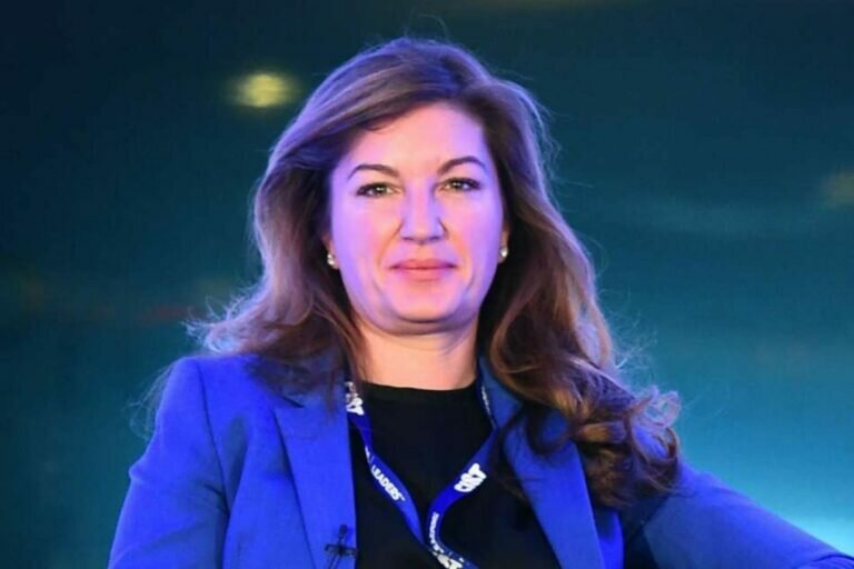 Karren Brady Net Worth 2022: Income, Salary, Husband, Kids, Bio-wiki and More