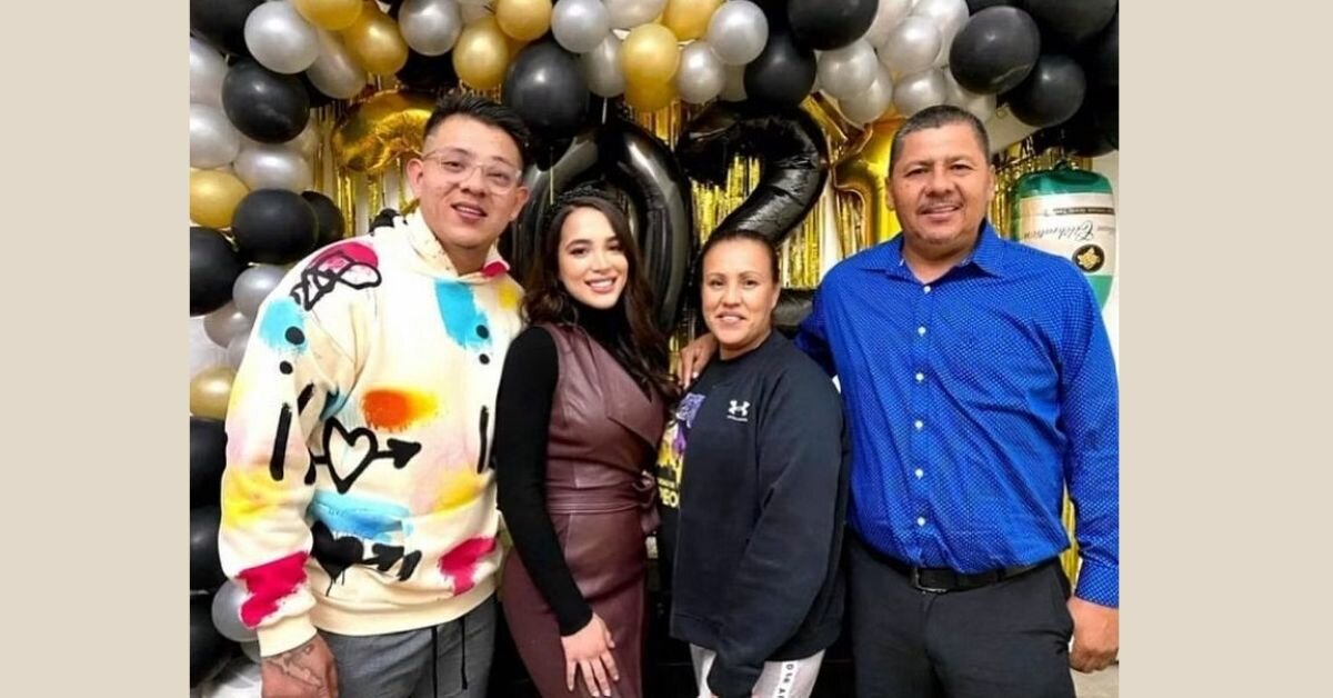 Julio Urias Parents