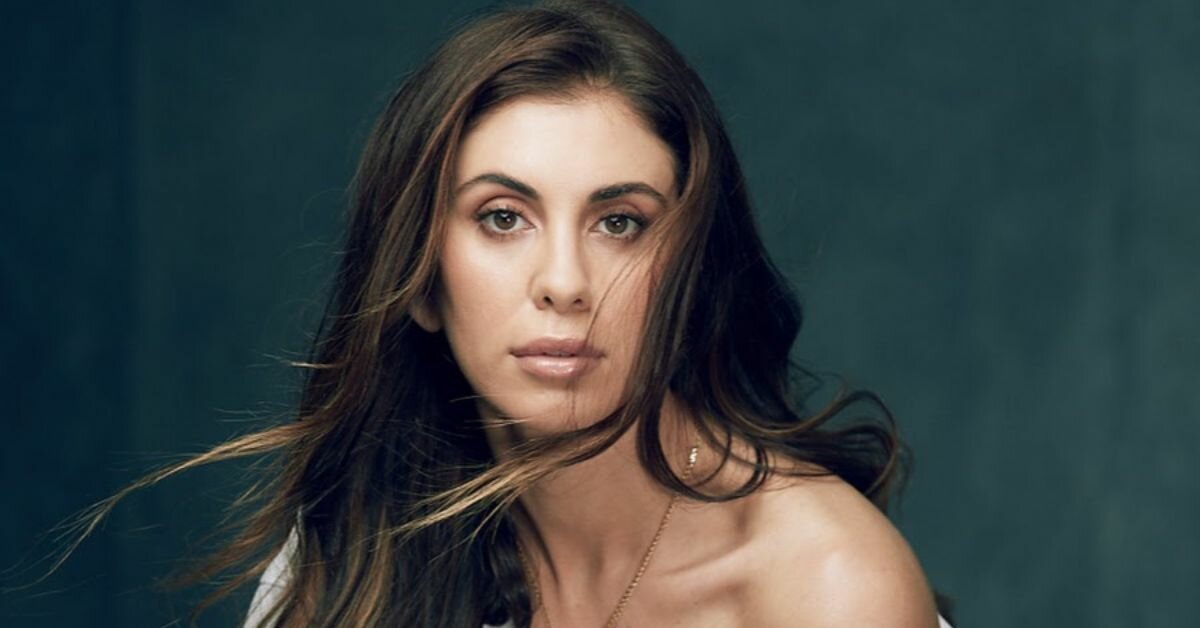 Who Is Emilia Bechrakis?